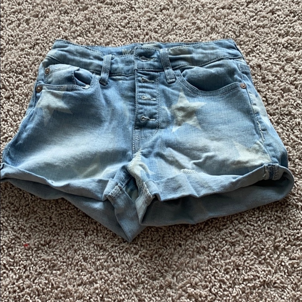 Star shorts